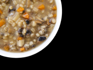 Hearty Mushroom Barley Soup (1 quart)